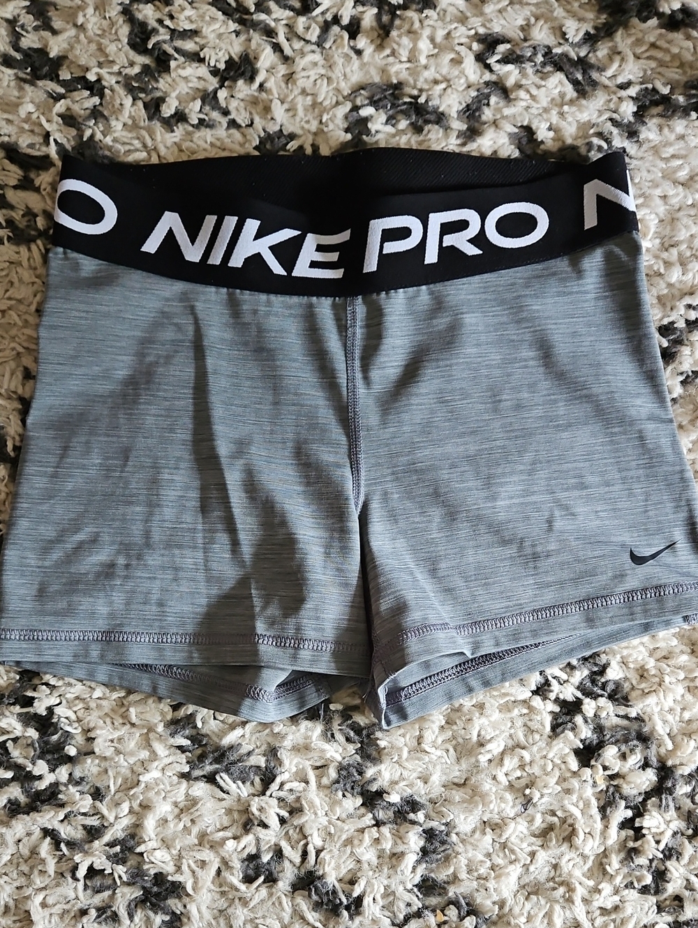 Nike Pro Women's Light Gray Athletic Compression Shorts